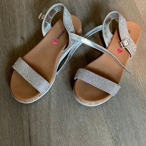Steve madden girls sandals